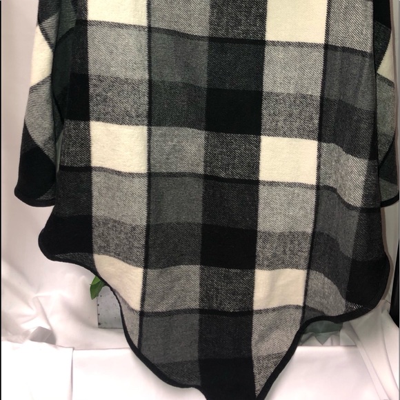 Torrid Rauna - Picture 6 of 6